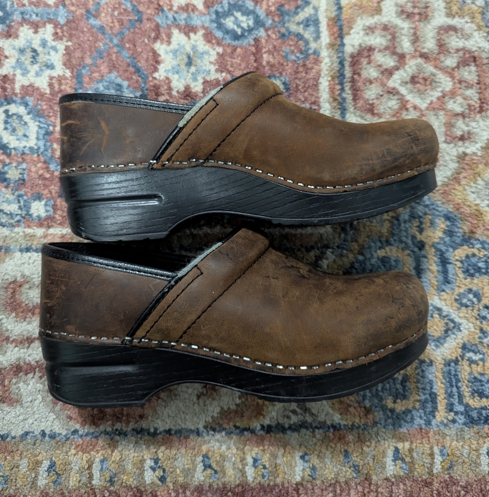 Dansko Brown Leather Clogs – Size 38